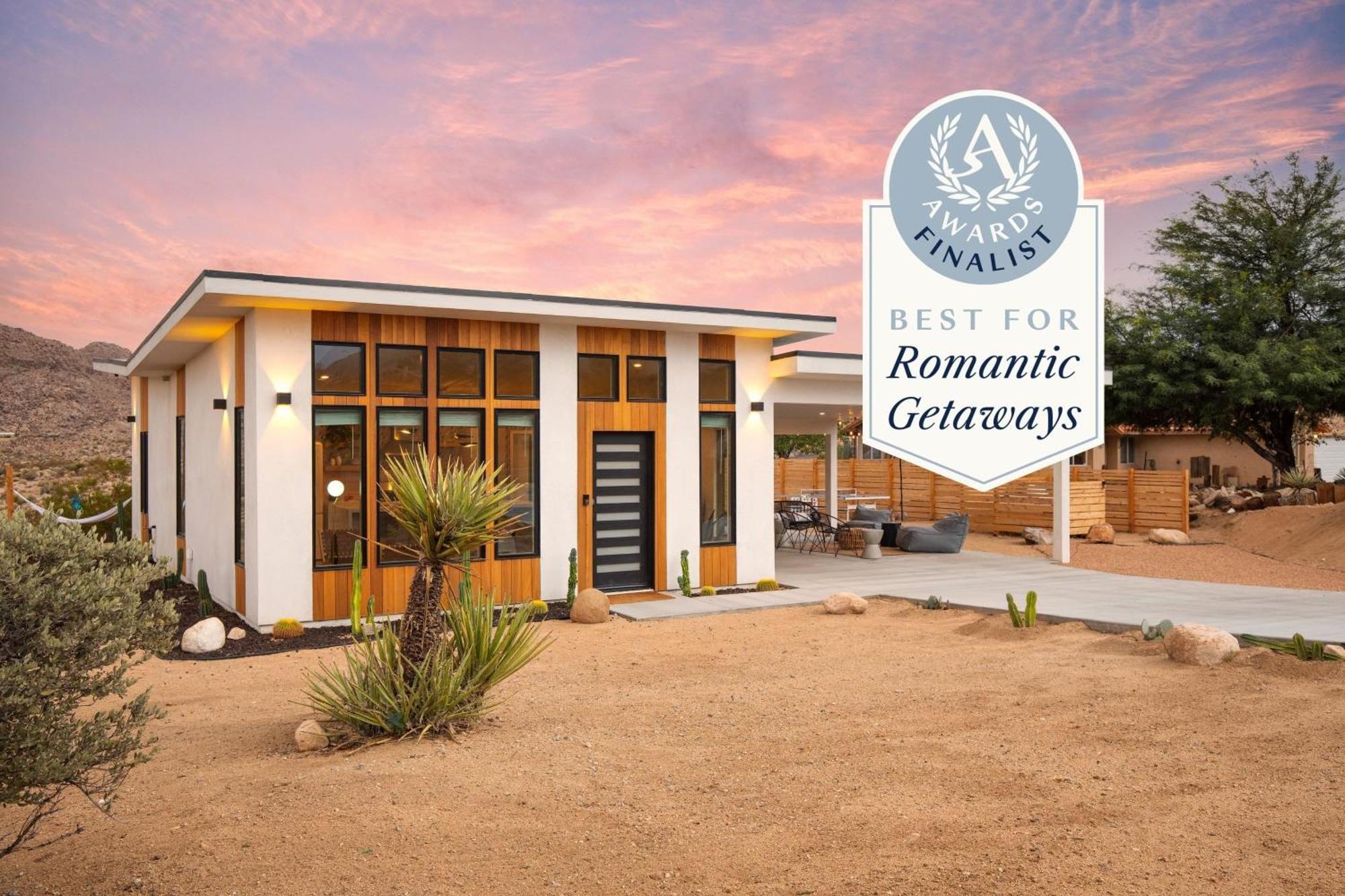 Hébergement de vacances Chicory By Avantstay Modern Desert Retreat W Hot Tub *